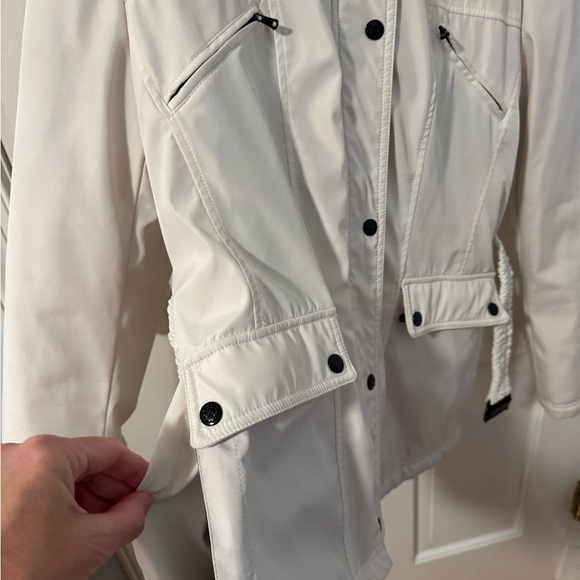 Jessica Simpson Warm Stylish Winter Jacket in size L. Zipper & snap closure. EUC - Picture 5 of 8
